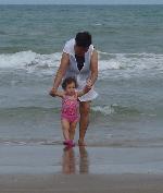 Miranda con abuelita Leija